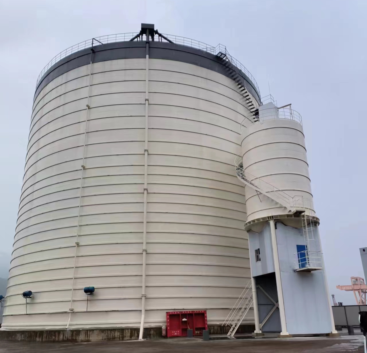 贵阳10万吨水泥钢板库